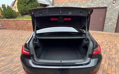 BMW 3 серия, 2021 год, 3 990 000 рублей, 13 фотография
