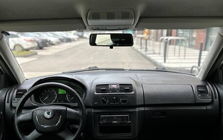 Skoda Fabia II, 2010 год, 325 000 рублей, 7 фотография