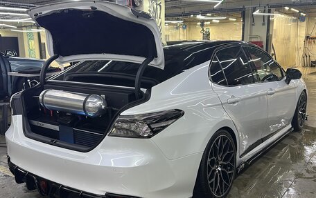 Toyota Camry, 2022 год, 4 500 000 рублей, 8 фотография