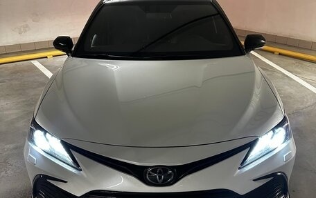 Toyota Camry, 2022 год, 4 500 000 рублей, 2 фотография