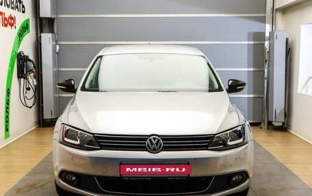 Volkswagen Jetta VI, 2013 год, 1 049 000 рублей, 2 фотография