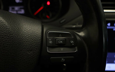 Volkswagen Jetta VI, 2013 год, 1 049 000 рублей, 12 фотография