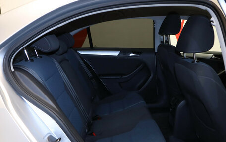 Volkswagen Jetta VI, 2013 год, 1 049 000 рублей, 20 фотография