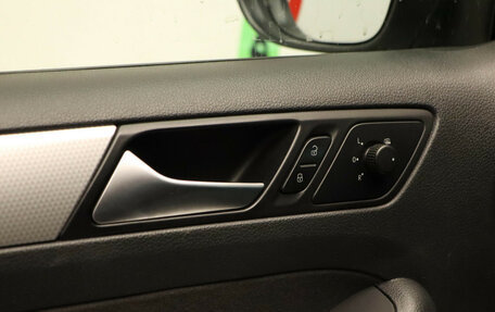 Volkswagen Jetta VI, 2013 год, 1 049 000 рублей, 21 фотография