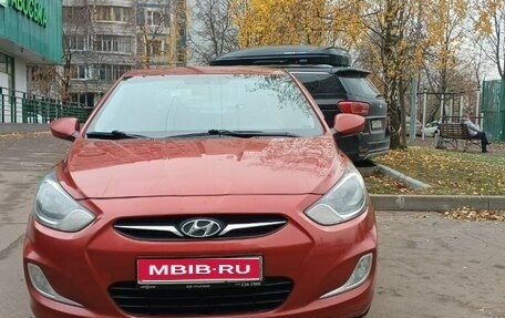Hyundai Solaris II рестайлинг, 2011 год, 610 000 рублей, 1 фотография