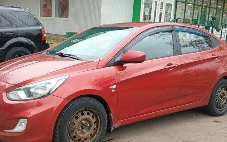 Hyundai Solaris II рестайлинг, 2011 год, 610 000 рублей, 3 фотография