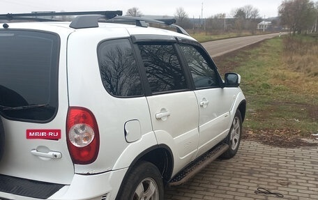 Chevrolet Niva I рестайлинг, 2012 год, 550 000 рублей, 7 фотография