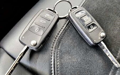 Volkswagen Multivan T6 рестайлинг, 2019 год, 3 010 000 рублей, 30 фотография