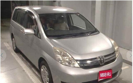 Toyota ISis I, 2012 год, 1 299 000 рублей, 1 фотография