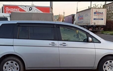 Toyota ISis I, 2012 год, 1 299 000 рублей, 11 фотография