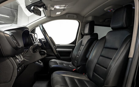 Opel Zafira Life I, 2021 год, 4 115 000 рублей, 20 фотография