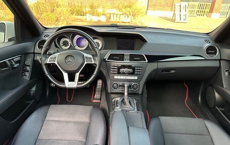 Mercedes-Benz C-Класс, 2013 год, 2 000 000 рублей, 17 фотография