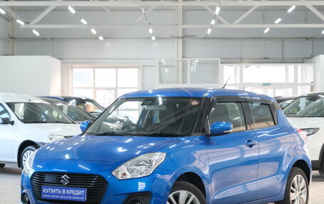 Suzuki Swift V, 2018 год, 1 299 000 рублей, 4 фотография