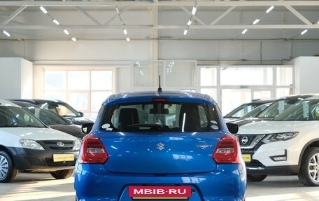 Suzuki Swift V, 2018 год, 1 299 000 рублей, 6 фотография