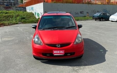 Honda Fit III, 2001 год, 380 000 рублей, 2 фотография