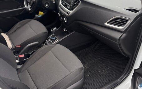 Hyundai Solaris II рестайлинг, 2018 год, 1 250 000 рублей, 9 фотография