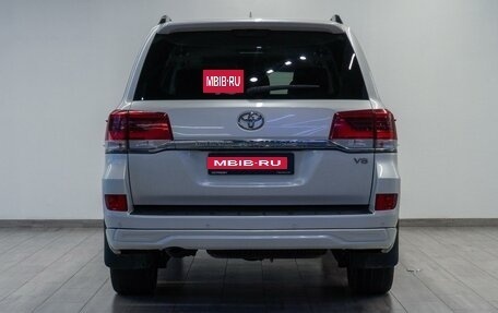 Toyota Land Cruiser 200, 2018 год, 7 290 000 рублей, 4 фотография