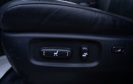 Toyota Land Cruiser 200, 2018 год, 7 290 000 рублей, 28 фотография