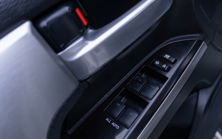 Toyota Land Cruiser 200, 2018 год, 7 290 000 рублей, 27 фотография