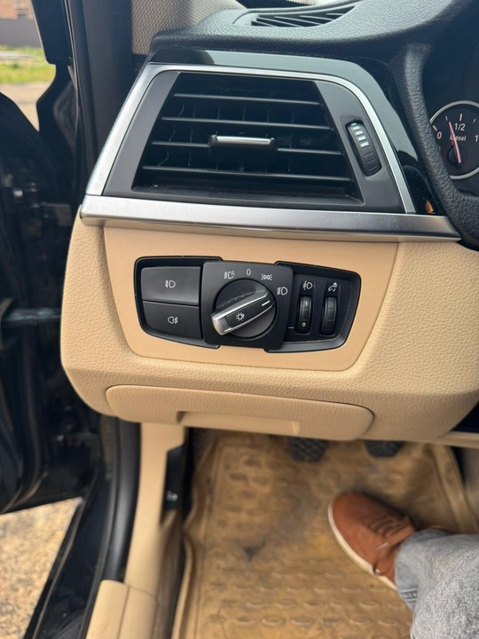 BMW 3 серия F30, F31, F34 рестайлинг, 2016 год, 2 300 000 рублей, 15 фотография