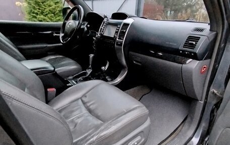 Toyota Land Cruiser Prado 120 рестайлинг, 2007 год, 1 850 000 рублей, 19 фотография