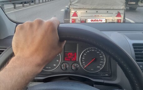 Volkswagen Golf V, 2006 год, 800 000 рублей, 6 фотография