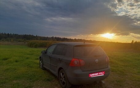 Volkswagen Golf V, 2006 год, 800 000 рублей, 2 фотография