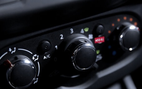 Renault Duster I рестайлинг, 2019 год, 1 690 000 рублей, 23 фотография