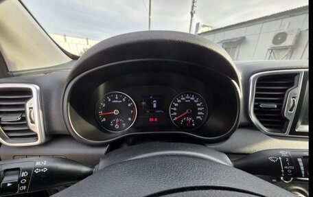 KIA Sportage IV рестайлинг, 2018 год, 2 049 000 рублей, 7 фотография