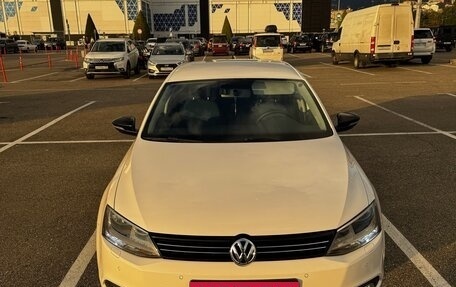 Volkswagen Jetta VI, 2013 год, 1 500 000 рублей, 6 фотография