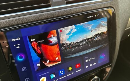 Volkswagen Jetta VI, 2013 год, 1 500 000 рублей, 24 фотография