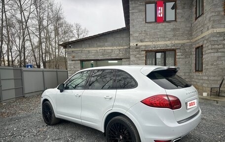 Porsche Cayenne III, 2014 год, 2 750 000 рублей, 2 фотография
