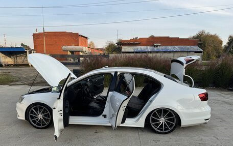 Volkswagen Jetta VI, 2015 год, 1 350 000 рублей, 8 фотография