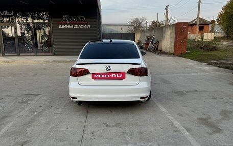 Volkswagen Jetta VI, 2015 год, 1 350 000 рублей, 3 фотография