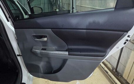 Toyota Prius Alpha I (ZVW40/41), 2012 год, 1 220 000 рублей, 21 фотография