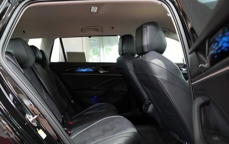 Volkswagen Passat, 2025 год, 4 700 000 рублей, 8 фотография