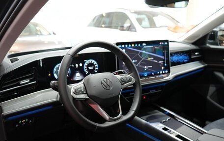Volkswagen Passat, 2025 год, 4 700 000 рублей, 10 фотография