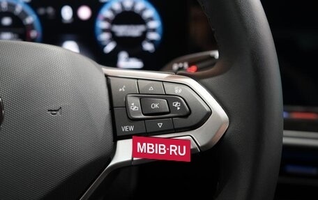 Volkswagen Passat, 2025 год, 4 700 000 рублей, 18 фотография