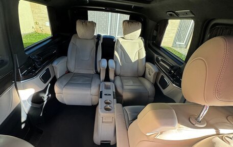 Mercedes-Benz V-Класс, 2019 год, 6 000 000 рублей, 10 фотография