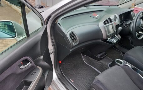 Honda Stream II, 2007 год, 900 000 рублей, 4 фотография