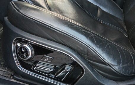 Audi A8, 2012 год, 1 450 000 рублей, 13 фотография