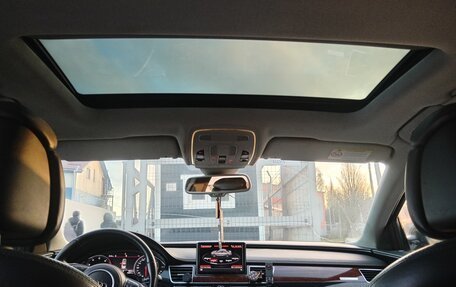 Audi A8, 2012 год, 1 450 000 рублей, 10 фотография