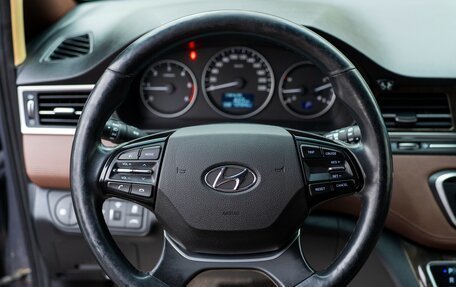 Hyundai Grand Starex Grand Starex I рестайлинг 2, 2019 год, 4 300 000 рублей, 11 фотография