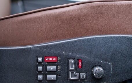 Hyundai Grand Starex Grand Starex I рестайлинг 2, 2019 год, 4 300 000 рублей, 28 фотография