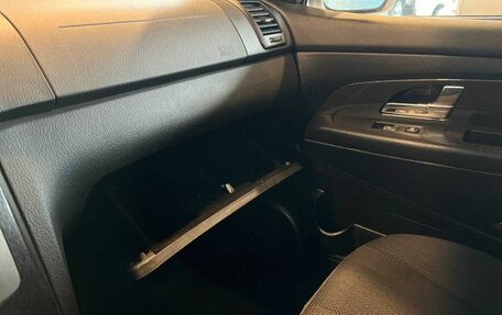 SsangYong Rexton III, 2012 год, 900 000 рублей, 27 фотография