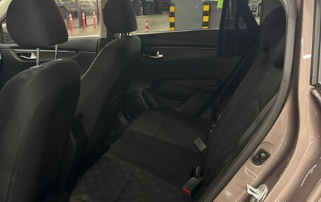 KIA Rio IV, 2018 год, 1 600 000 рублей, 9 фотография