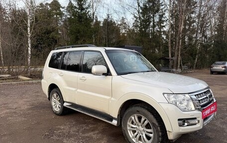 Mitsubishi Pajero IV, 2014 год, 3 000 000 рублей, 2 фотография