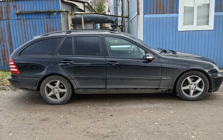 Mercedes-Benz C-Класс, 2002 год, 550 000 рублей, 4 фотография