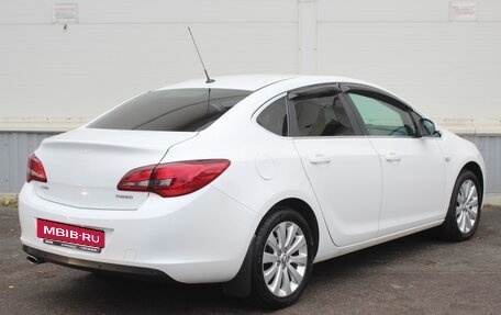 Opel Astra J, 2015 год, 965 000 рублей, 4 фотография