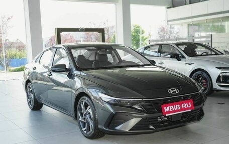 Hyundai Elantra, 2025 год, 2 200 000 рублей, 2 фотография